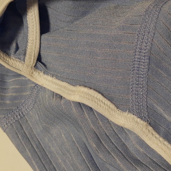 The North Face Activewear Striped Petal Sleeve Tee Women’s Large, Periwinkle - Picture 9 of 16